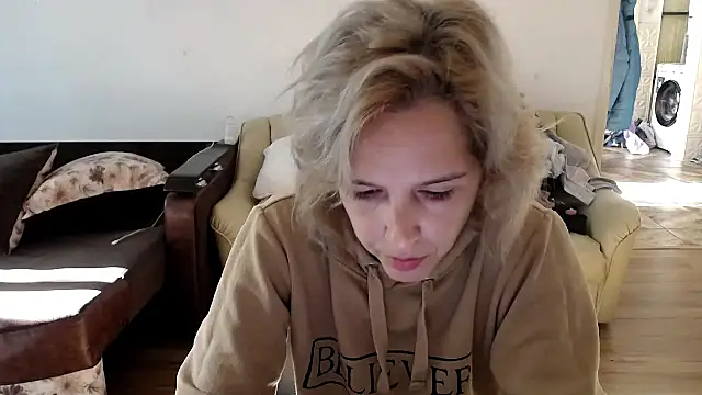 SexxyLety online show from 11/03/25, 07:53