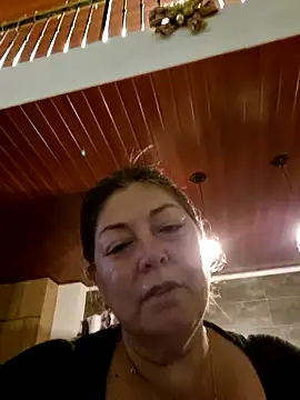 Snapshot of emma_tour chatting on 01/03/25, 12:22 emma tour online show from 01/03/25, 12:22