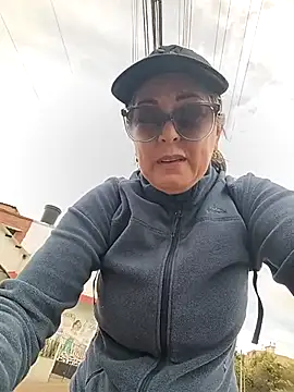 emma tour online show from 04/23/26, 02:19