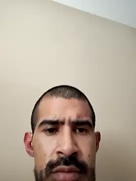 Snapshot of Mikey69me@xh chatting on 02/25/25, 10:50 Mikey69mexh online show from 02/25/25, 10:50