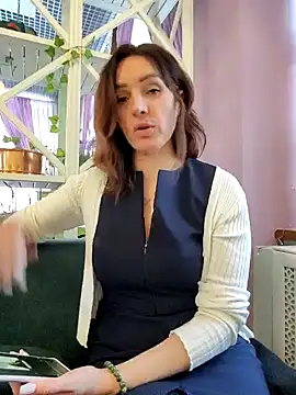 Snapshot of EvaXOAir chatting on 12/11/24, 08:15 EvaXOAir online show from 12/11/24, 08:15