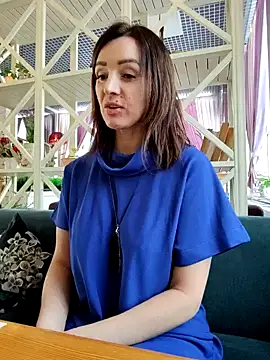 Snapshot of EvaXOAir chatting on 12/14/24, 04:45 EvaXOAir online show from 12/14/24, 04:45