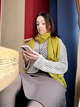 Snapshot of EvaXOAir chatting on 01/07/25, 04:08 EvaXOAir online show from 01/07/25, 04:08