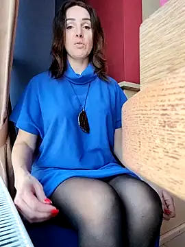 Snapshot of EvaXOAir chatting on 02/24/25, 05:33 EvaXOAir online show from 02/24/25, 05:33