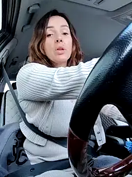 Snapshot of EvaXOAir chatting on 02/25/25, 09:42 EvaXOAir online show from 02/25/25, 09:42