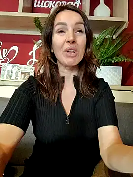 Snapshot of EvaXOAir chatting on 03/14/25, 05:05 EvaXOAir online show from 03/14/25, 05:05