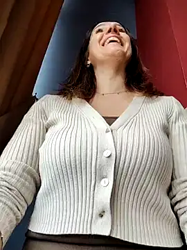 Snapshot of EvaXOAir chatting on 03/22/25, 02:59 EvaXOAir online show from 03/22/25, 02:59