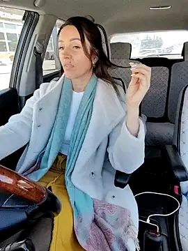 Snapshot of EvaXOAir chatting on 03/22/25, 06:00 EvaXOAir online show from 03/22/25, 06:00