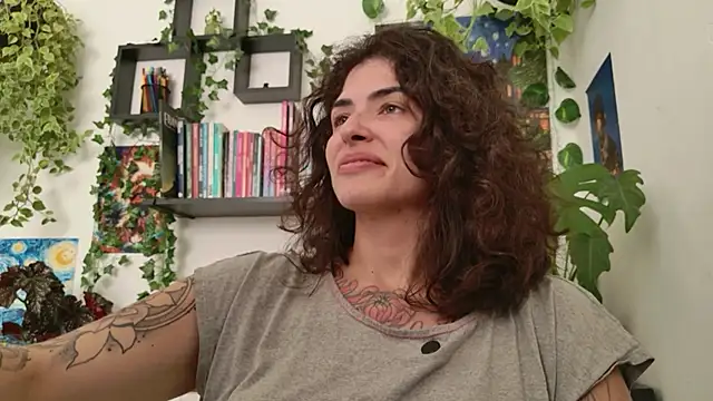 Snapshot of TaliMajesty chatting on 06/24/26, 05:23 TaliMajesty online show from 06/24/26, 05:23