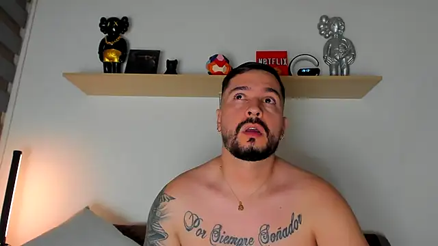 camilo restrepo21 online show from 01/27/25, 12:12