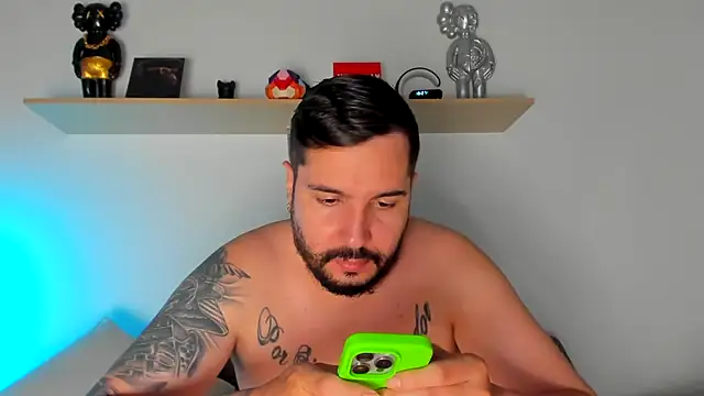 camilo restrepo21 online show from 02/15/25, 11:25