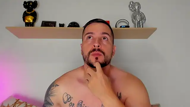 camilo restrepo21 online show from 09/28/25, 11:43