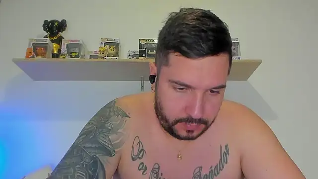 camilo restrepo21 online show from 03/19/26, 01:09