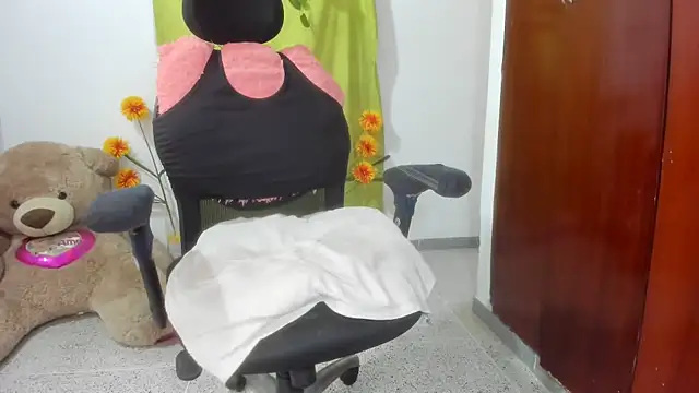 Snapshot of janelleritz chatting on 09/30/25, 08:52 janelleritz online show from 09/30/25, 08:52