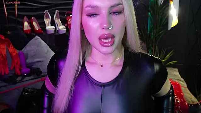 MistressDarsy online show from 03/16/25, 09:38