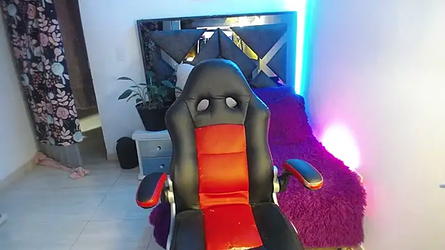 Salo hot04 online show from 01/21/25, 12:57