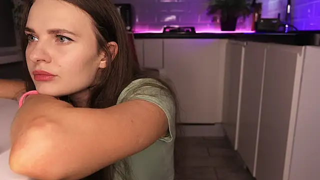 Snapshot of YOUR_SWEET_DREAM chatting on 02/28/25, 03:26 YOUR SWEET DREAM online show from 02/28/25, 03:26