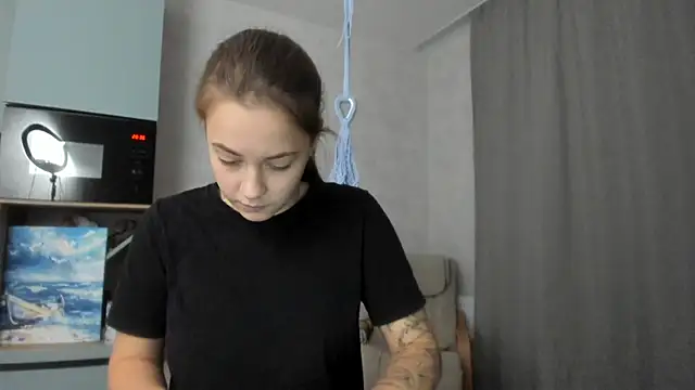 why again me online show from 10/16/25, 05:36