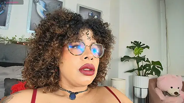Snapshot of valerieharris chatting on 06/19/26, 03:55 valerieharris online show from 06/19/26, 03:55