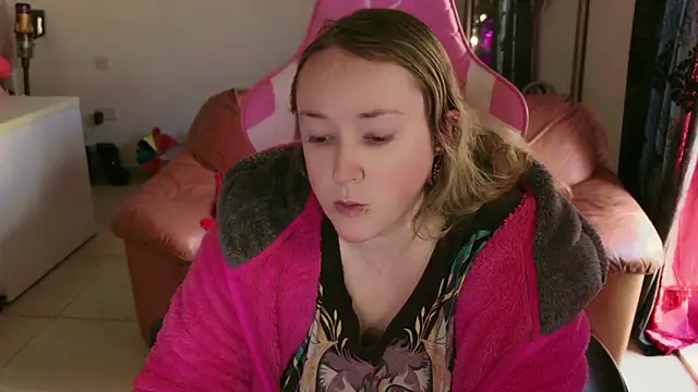 kisicaxx online show from 01/31/25, 01:56