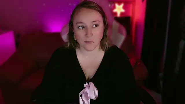 kisicaxx online show from 02/25/25, 05:04