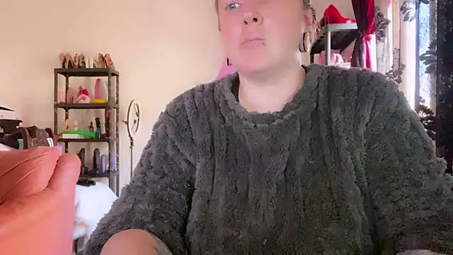 kisicaxx online show from 03/10/26, 02:00