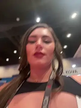 lovely beast online show from 01/23/25, 02:12