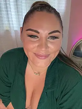 lovely beast online show from 09/15/25, 04:29