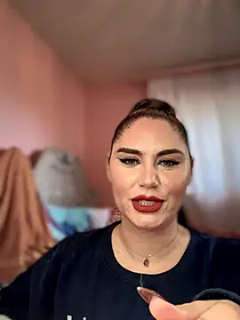 lovely beast online show from 11/19/25, 06:08