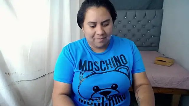 hotlesby4uxxx online show from 01/08/25, 08:39