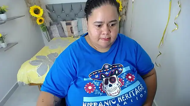 hotlesby4uxxx online show from 10/04/25, 11:08