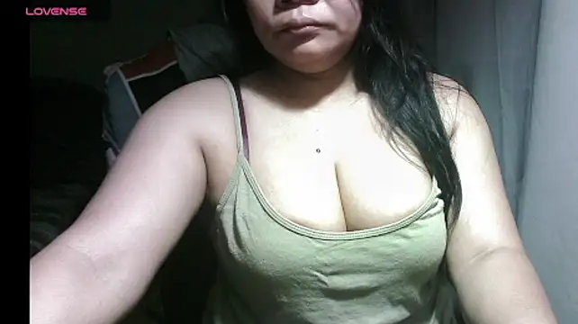 Snapshot of Hotpinay43 chatting on 01/29/25, 10:22 Hotpinay43 online show from 01/29/25, 10:22