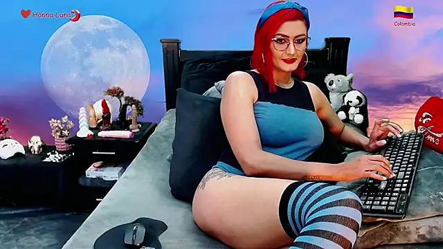 Hanna Luna online show from 12/20/25, 07:48