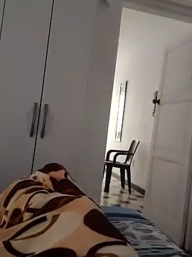 alejavier28 online show from 04/28/26, 02:22