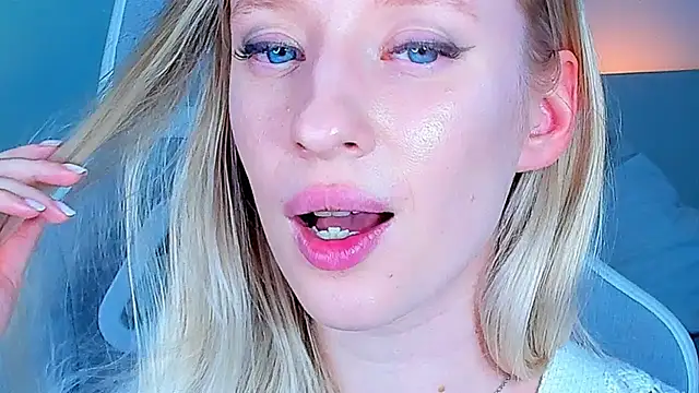 Snapshot of Jane_Klein chatting on 10/22/25, 04:02 Jane Klein online show from 10/22/25, 04:02