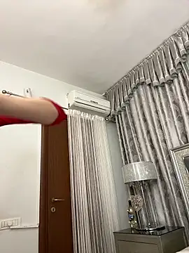 Snapshot of IrisBlues chatting on 09/16/25, 04:30 IrisBlues online show from 09/16/25, 04:30