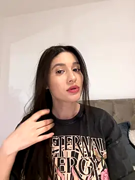 Snapshot of IrisBlues chatting on 12/04/25, 05:21 IrisBlues online show from 12/04/25, 05:21