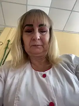 Snapshot of Irina2909@xh chatting on 02/06/25, 09:43 Irina2909xh online show from 02/06/25, 09:43