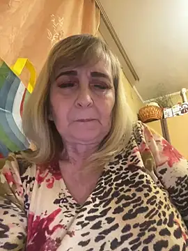 Snapshot of Irina2909@xh chatting on 02/11/25, 09:35 Irina2909xh online show from 02/11/25, 09:35
