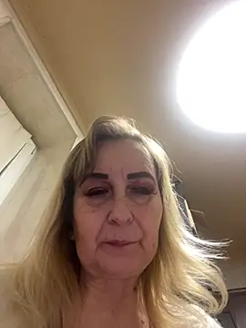 Snapshot of Irina2909@xh chatting on 02/16/25, 08:00 Irina2909xh online show from 02/16/25, 08:00