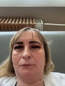 Snapshot of Irina2909@xh chatting on 03/19/25, 11:39 Irina2909xh online show from 03/19/25, 11:39