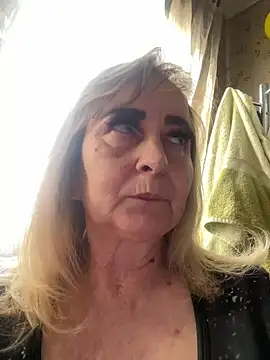Snapshot of Irina2909@xh chatting on 03/22/25, 01:30 Irina2909xh online show from 03/22/25, 01:30