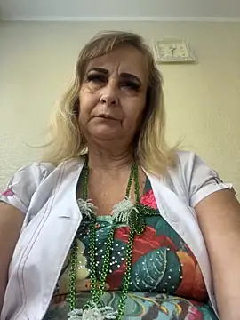 Snapshot of Irina2909@xh chatting on 09/11/25, 10:26 Irina2909xh online show from 09/11/25, 10:26