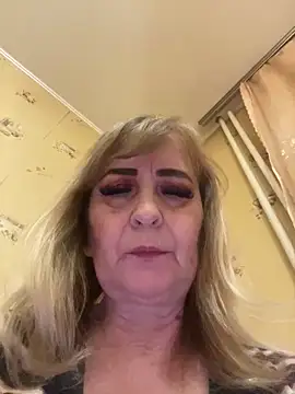 Snapshot of Irina2909@xh chatting on 09/30/25, 10:26 Irina2909xh online show from 09/30/25, 10:26