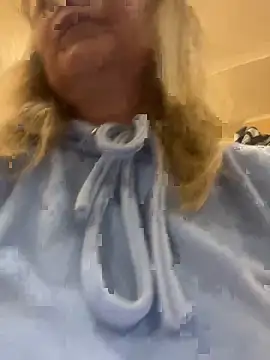 Snapshot of Irina2909@xh chatting on 11/18/25, 02:54 Irina2909xh online show from 11/18/25, 02:54