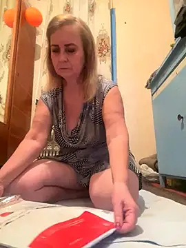 Snapshot of Irina2909@xh chatting on 11/23/25, 10:31 Irina2909xh online show from 11/23/25, 10:31