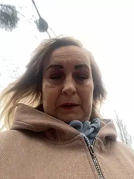 Snapshot of Irina2909@xh chatting on 11/26/25, 07:53 Irina2909xh online show from 11/26/25, 07:53