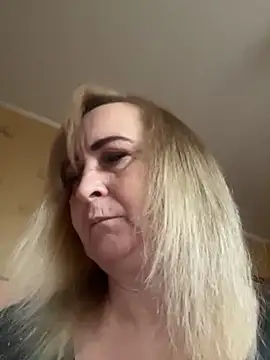 Snapshot of Irina2909@xh chatting on 12/01/25, 08:41 Irina2909xh online show from 12/01/25, 08:41