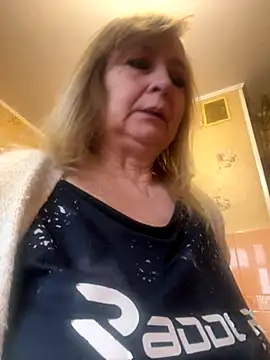 Snapshot of Irina2909@xh chatting on 12/19/25, 07:26 Irina2909xh online show from 12/19/25, 07:26