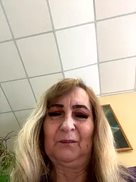 Snapshot of Irina2909@xh chatting on 01/08/26, 09:33 Irina2909xh online show from 01/08/26, 09:33